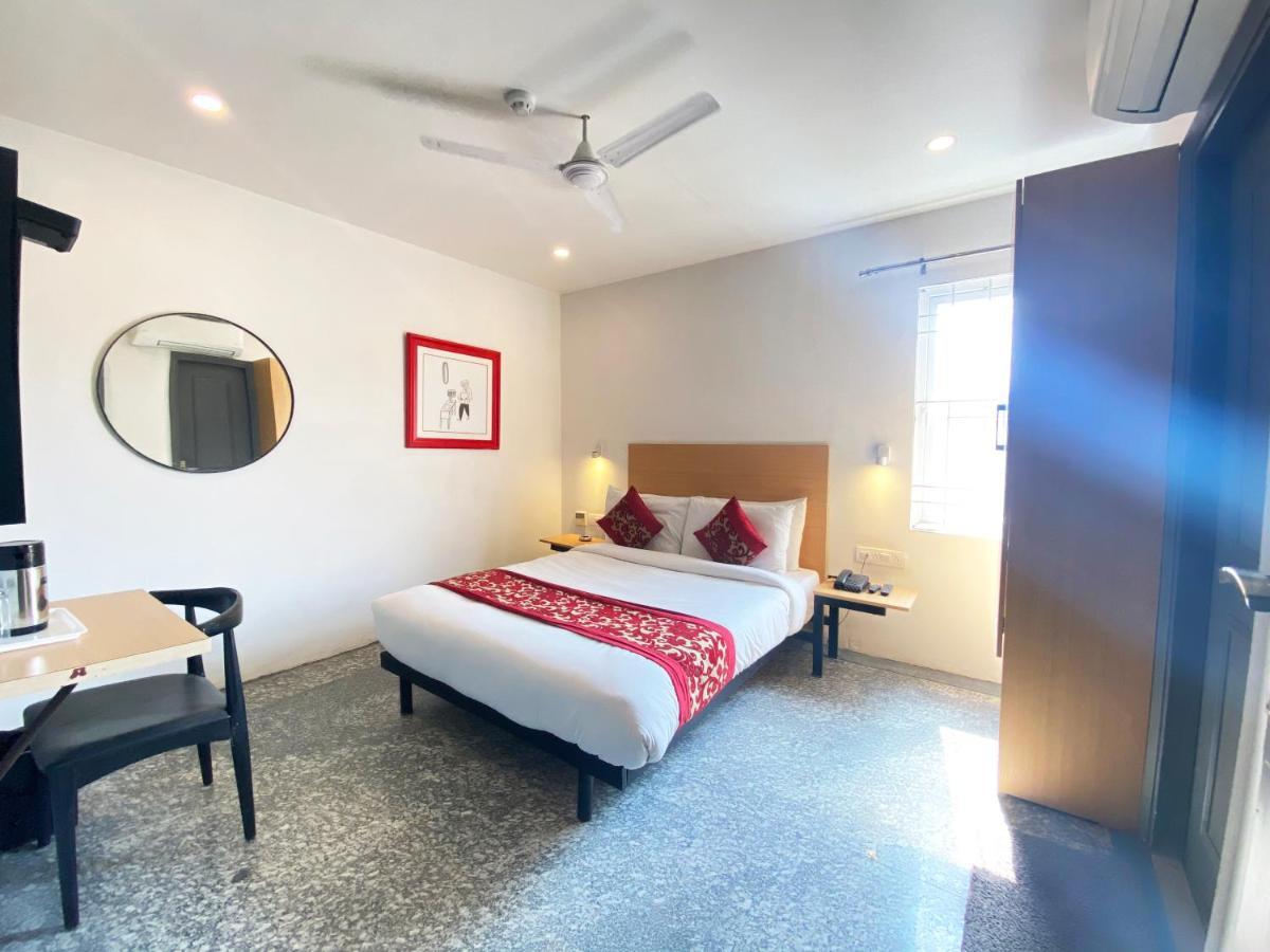 Hotel Golden Saffron By Qotel-Punjabi Bagh نيودلهي المظهر الخارجي الصورة