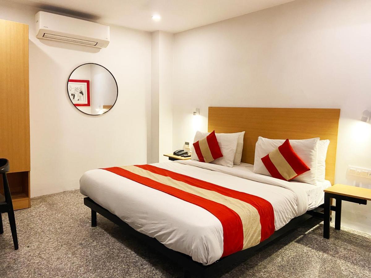 Hotel Golden Saffron By Qotel-Punjabi Bagh نيودلهي المظهر الخارجي الصورة