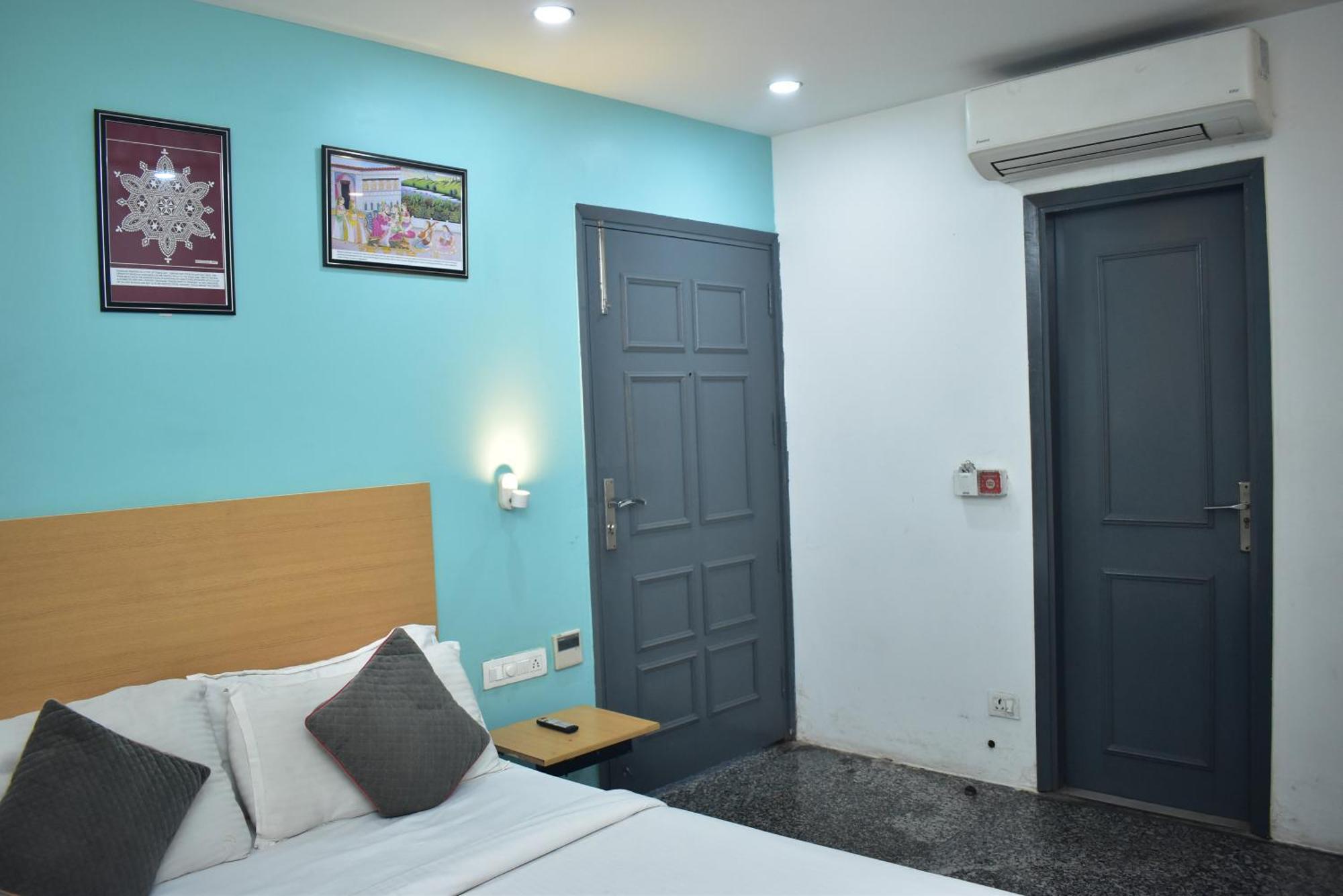Hotel Golden Saffron By Qotel-Punjabi Bagh نيودلهي المظهر الخارجي الصورة