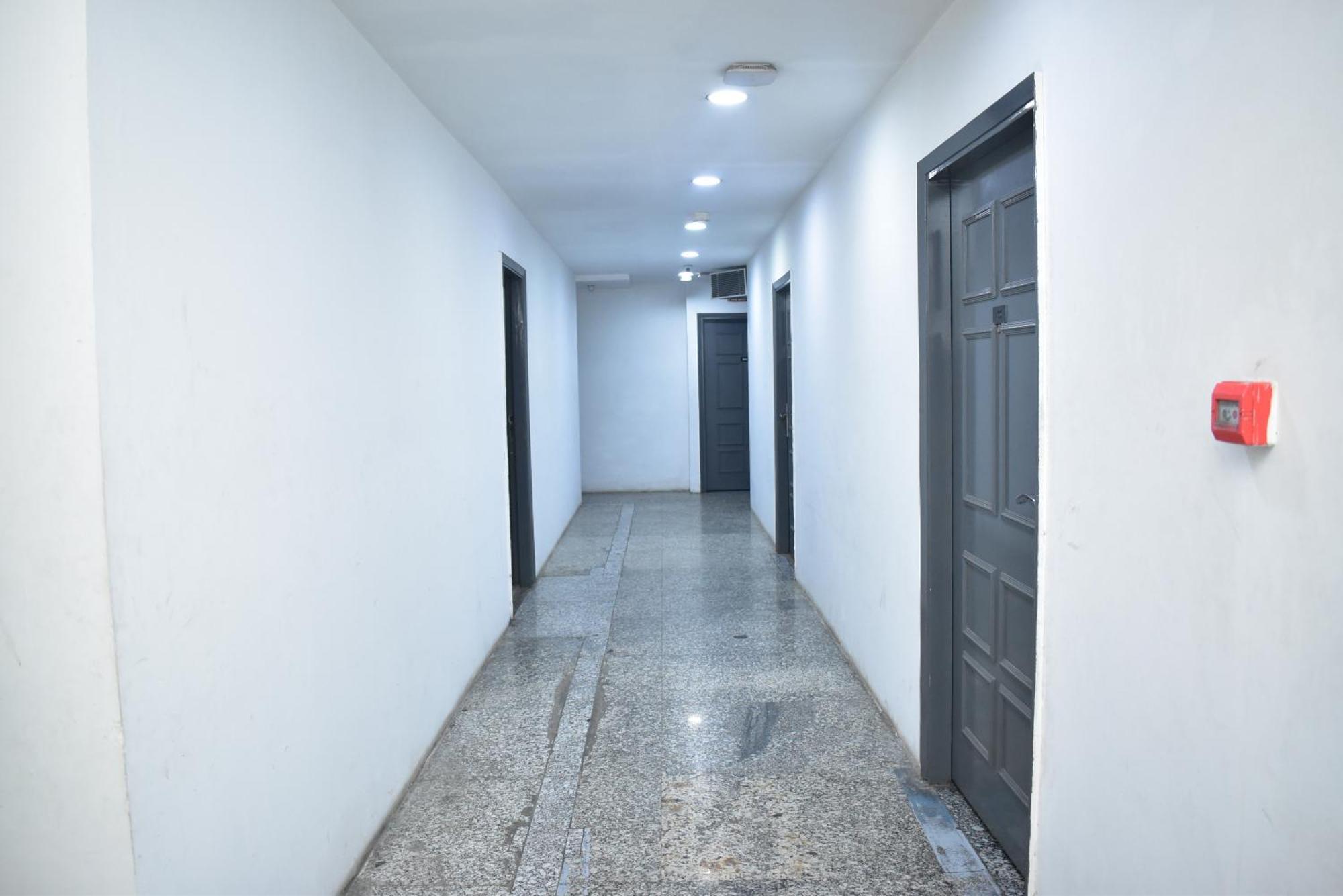 Hotel Golden Saffron By Qotel-Punjabi Bagh نيودلهي المظهر الخارجي الصورة