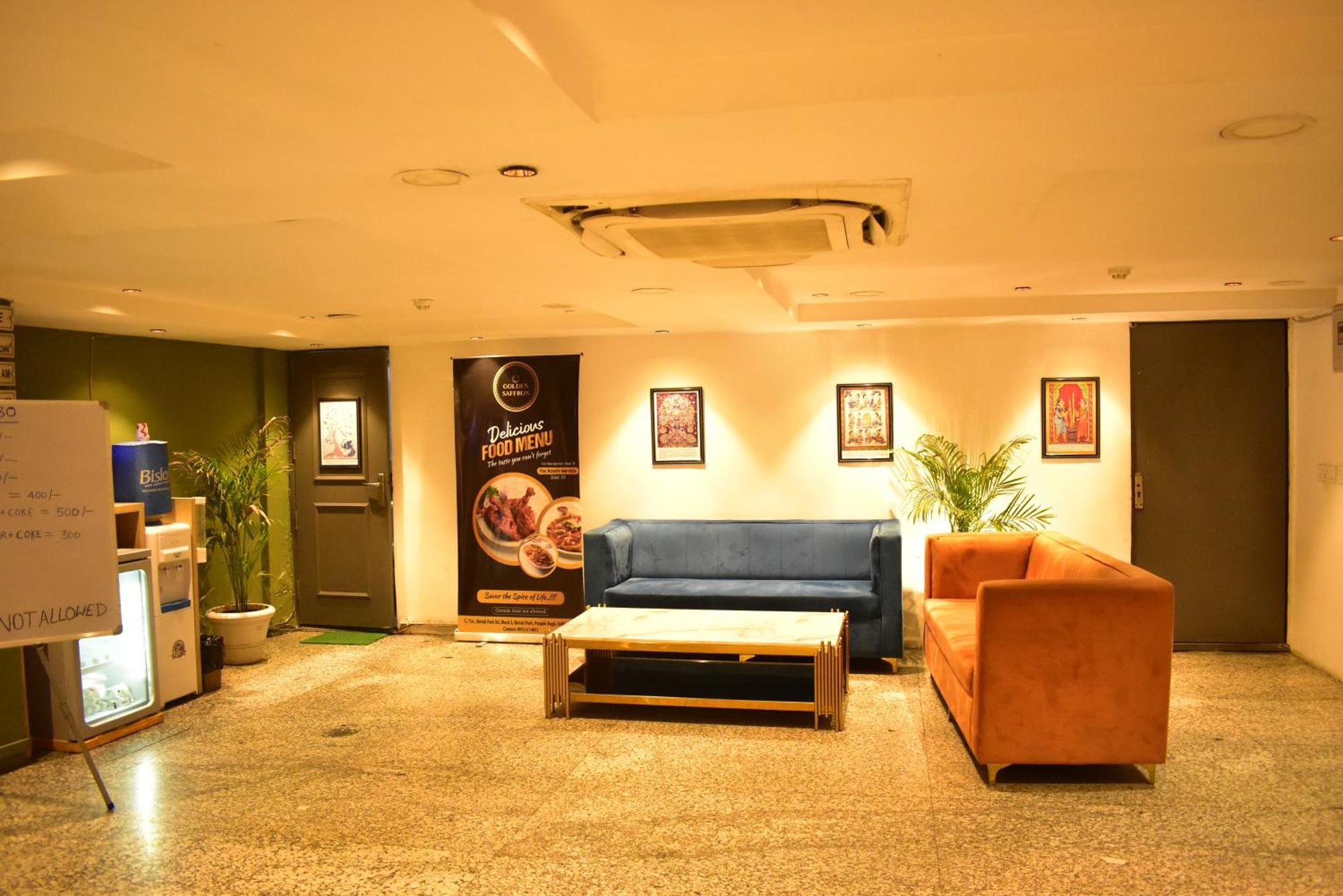 Hotel Golden Saffron By Qotel-Punjabi Bagh نيودلهي المظهر الخارجي الصورة
