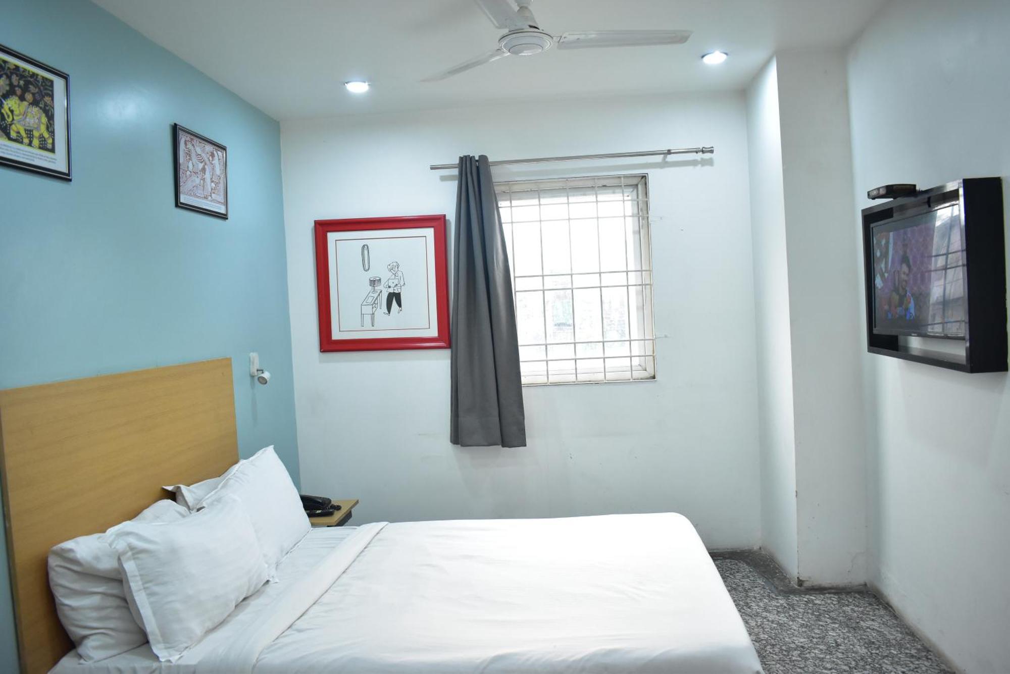 Hotel Golden Saffron By Qotel-Punjabi Bagh نيودلهي المظهر الخارجي الصورة