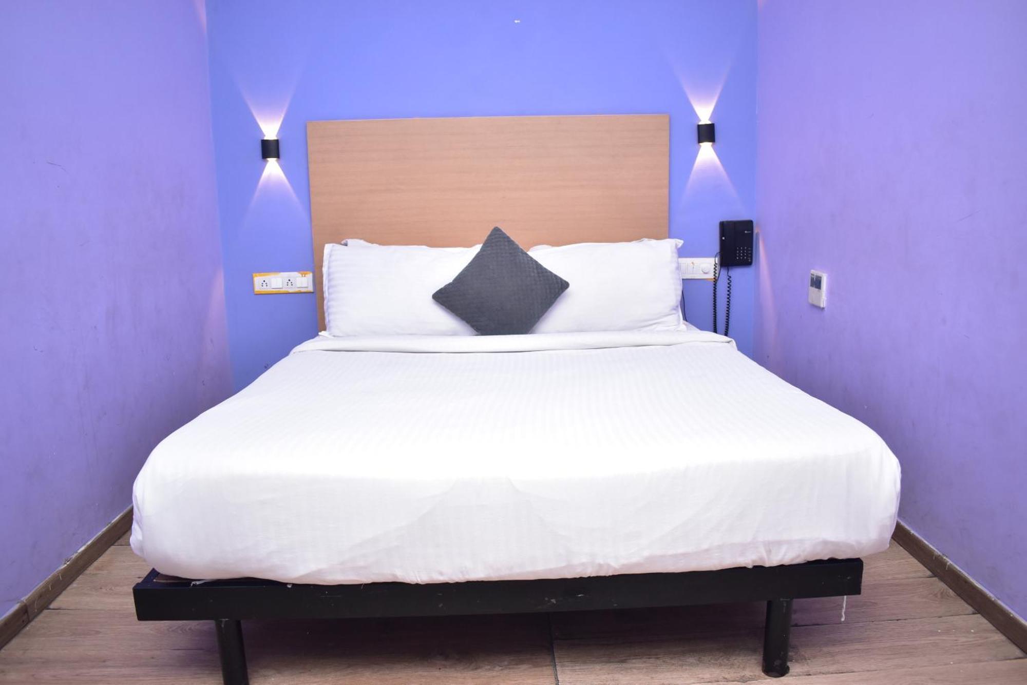 Hotel Golden Saffron By Qotel-Punjabi Bagh نيودلهي المظهر الخارجي الصورة