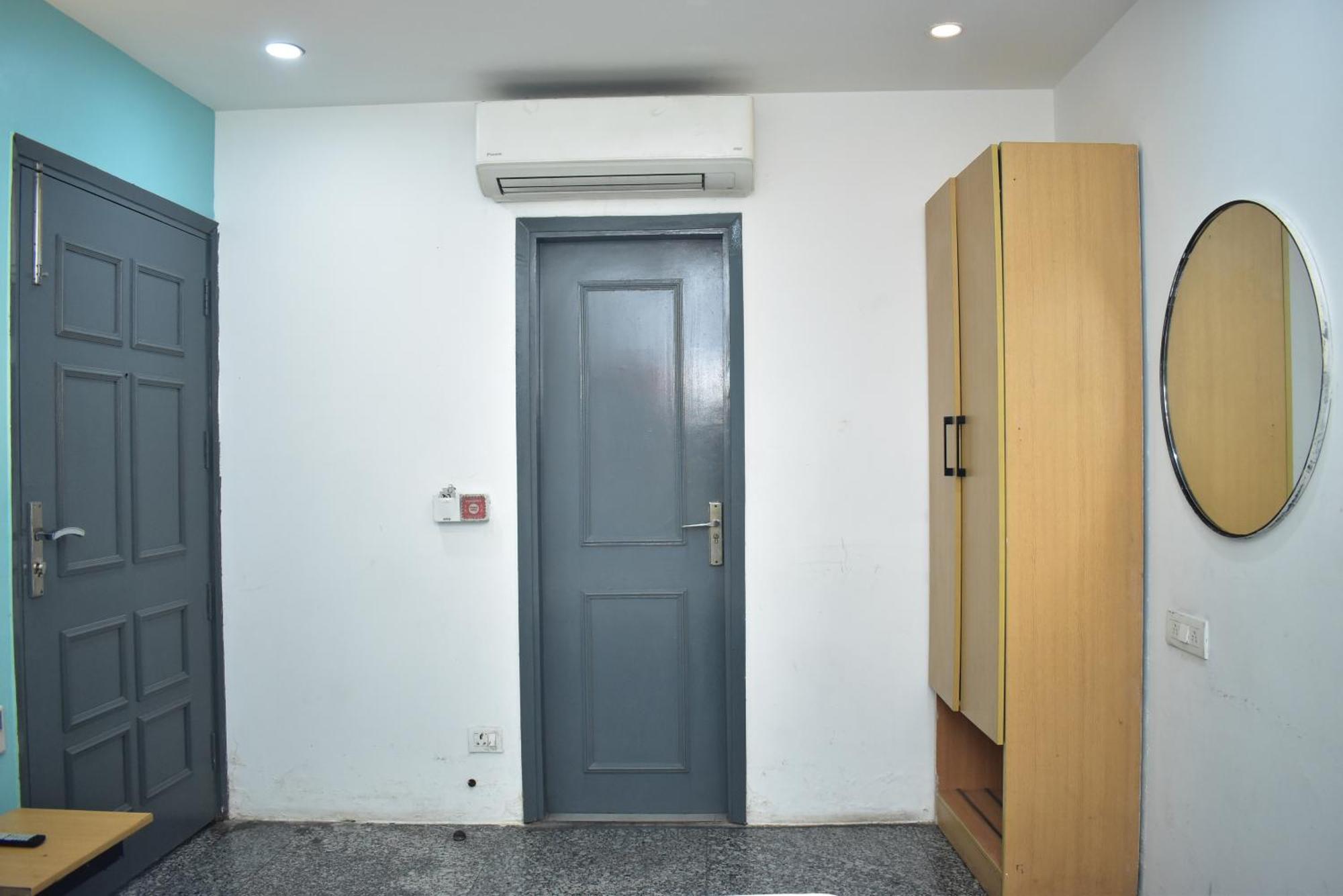 Hotel Golden Saffron By Qotel-Punjabi Bagh نيودلهي المظهر الخارجي الصورة