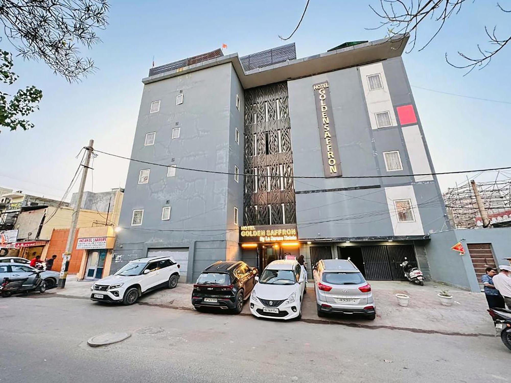 Hotel Golden Saffron By Qotel-Punjabi Bagh نيودلهي المظهر الخارجي الصورة