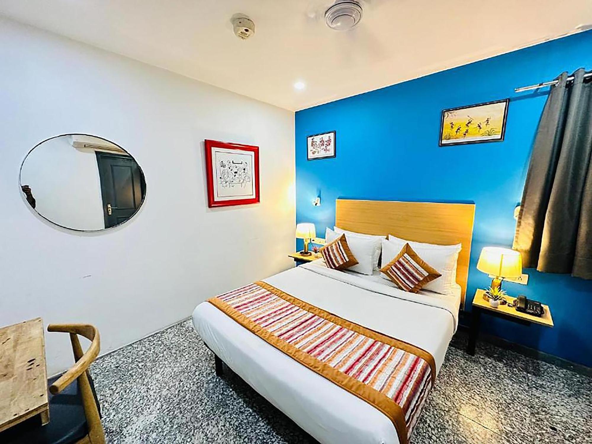 Hotel Golden Saffron By Qotel-Punjabi Bagh نيودلهي المظهر الخارجي الصورة